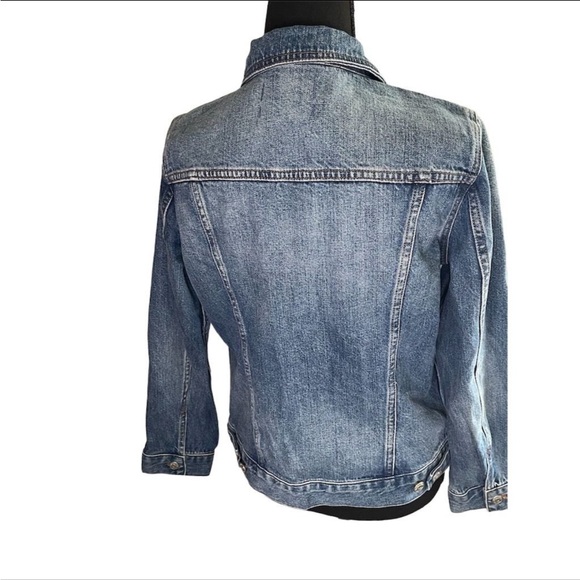 Madewell Women's Classic Jean Jacket Medium Blue Denim Button-Up Casual - Picture 5 of 9